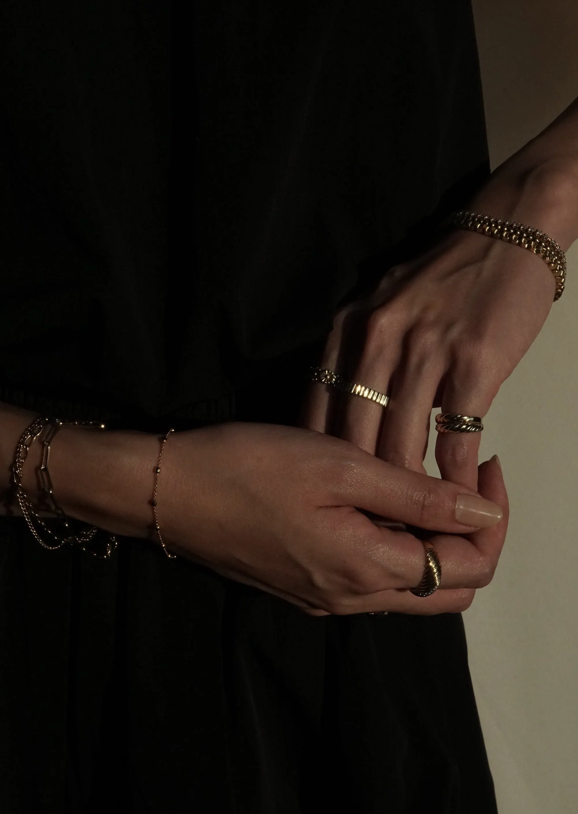 10k Gold Skinny Croissant Pinky Ring