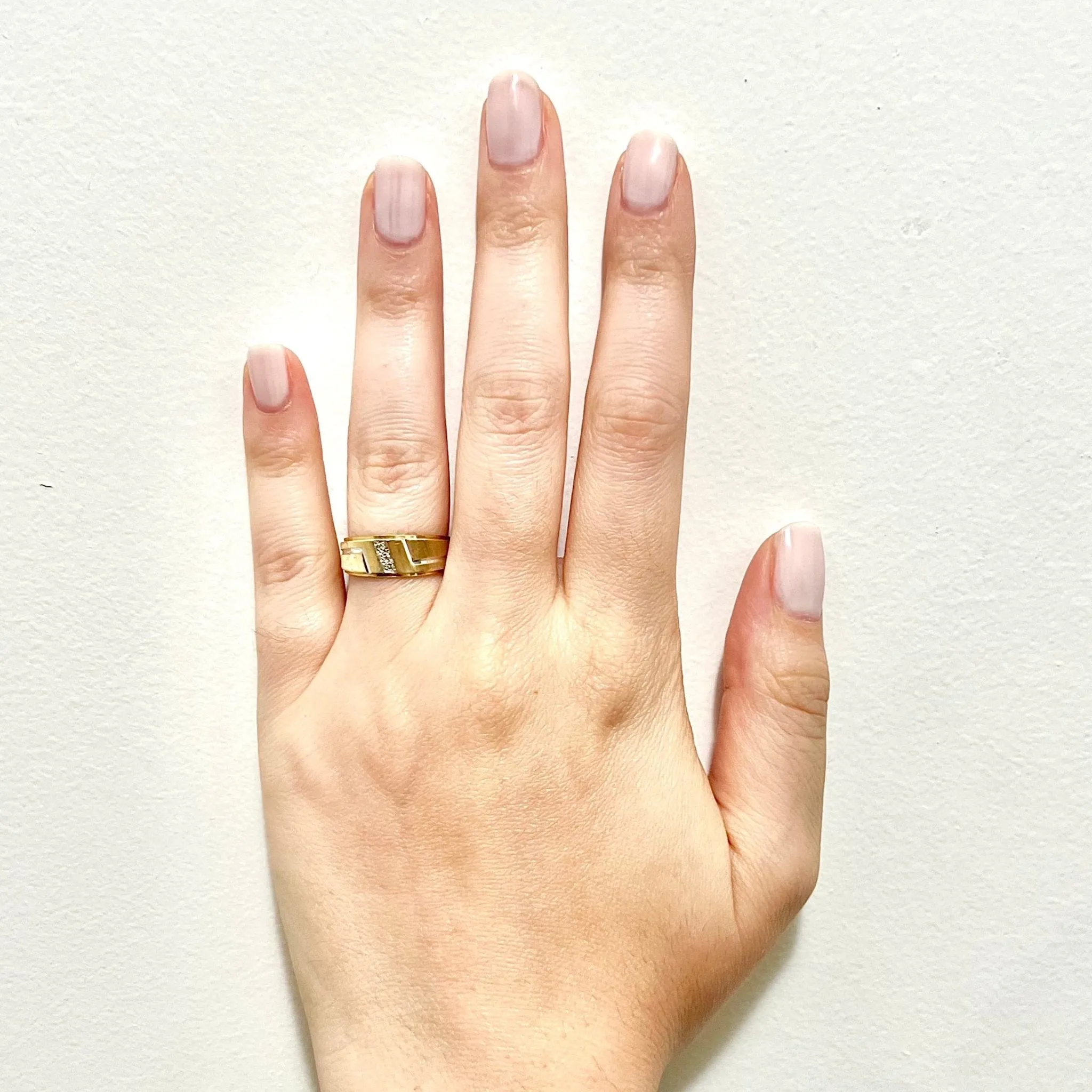 14 Karat Yellow Gold Diamond Wedding Band Ring