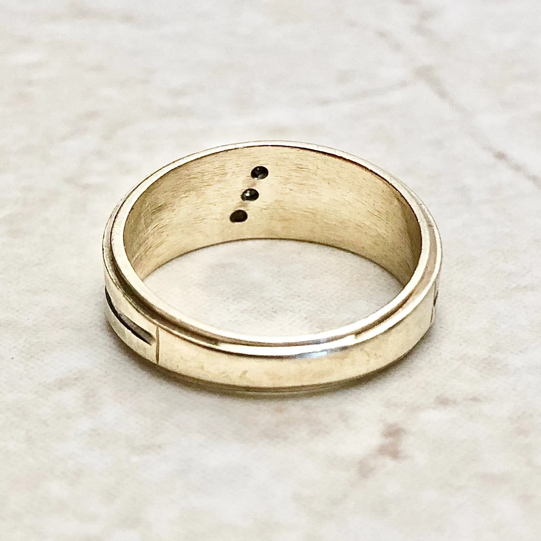 14 Karat Yellow Gold Diamond Wedding Band Ring