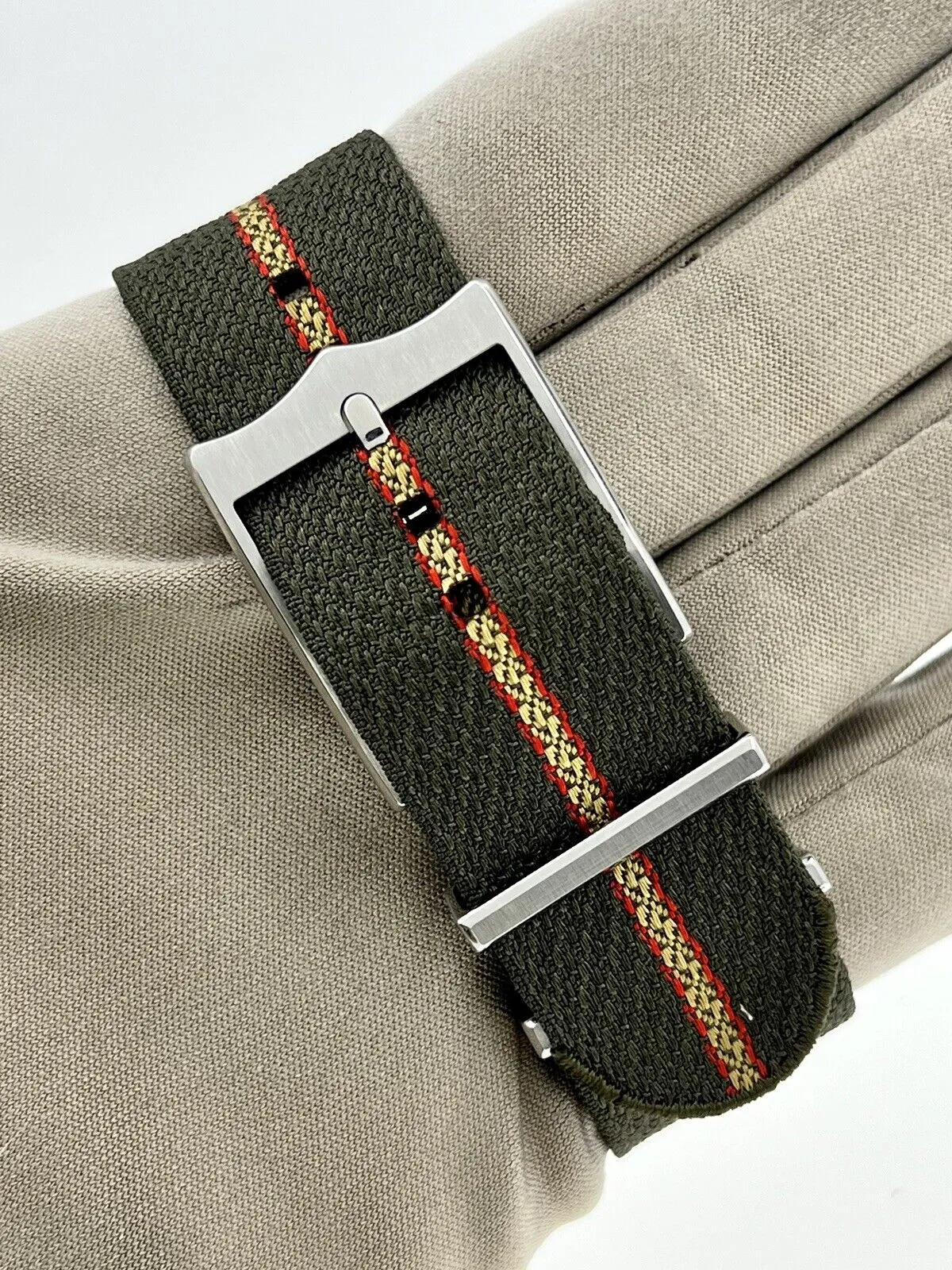 2022  NEW Tudor Ranger Black Dial Fabric Strap Men's Watch M79950-0003