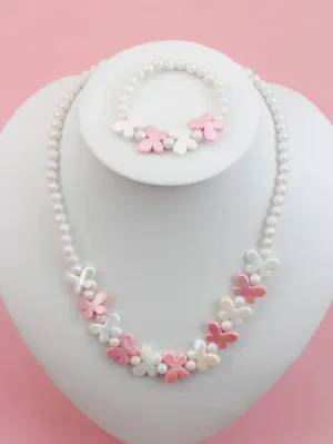 2pcs Girls Butterfly decorated beaded necklaces and bracelets for daily wear throughout the year