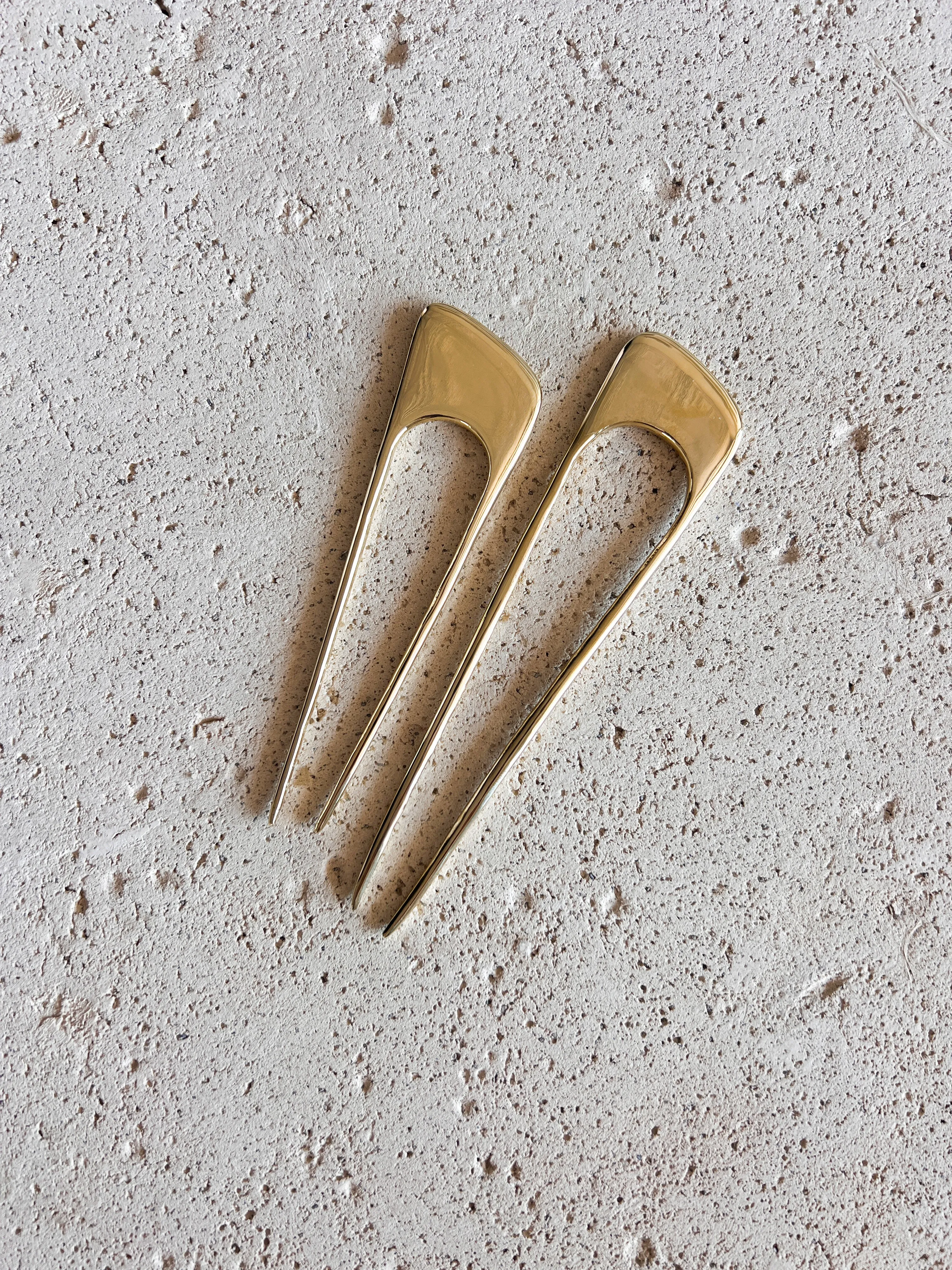 Asymmetrical French Pin