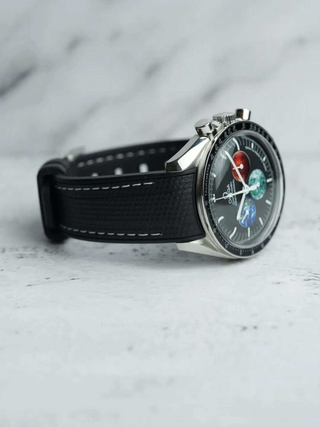 Black & White Curved Rubber Strap For OMEGA Speedmaster Professional
