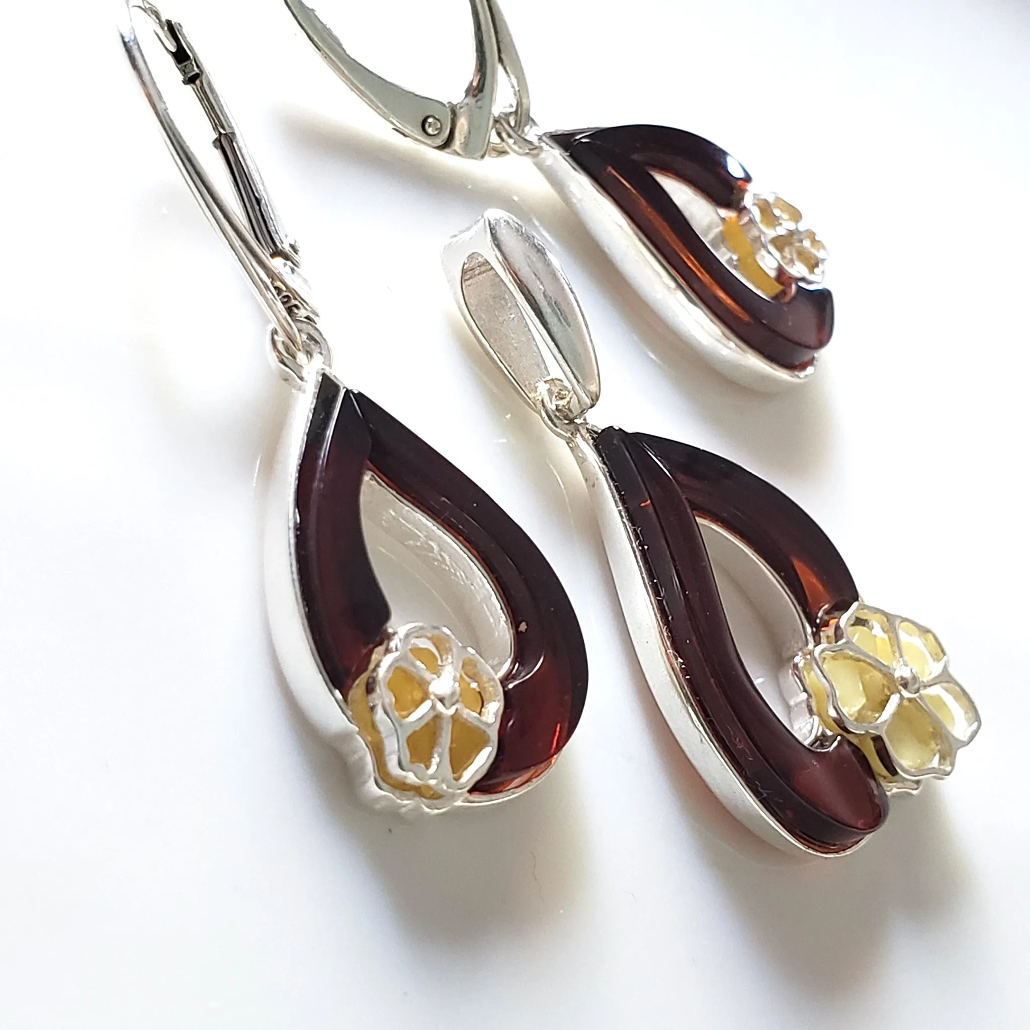Cherry Amber Oval with Small Flower Earrings Pendant Silver Set