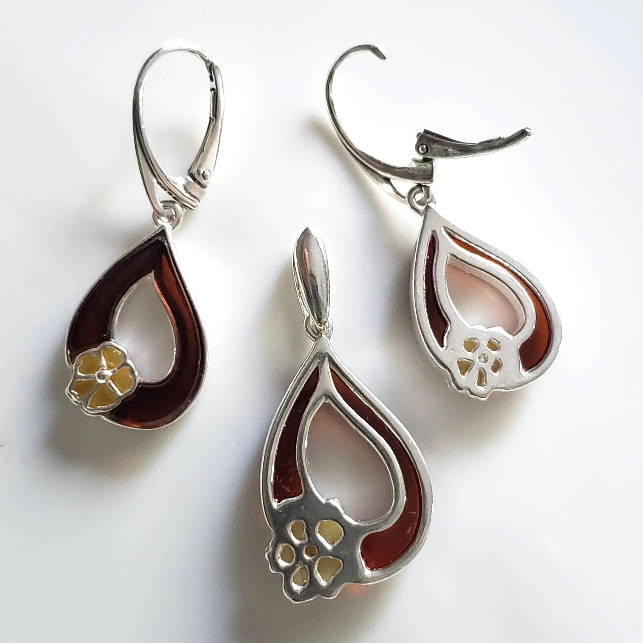 Cherry Amber Oval with Small Flower Earrings Pendant Silver Set