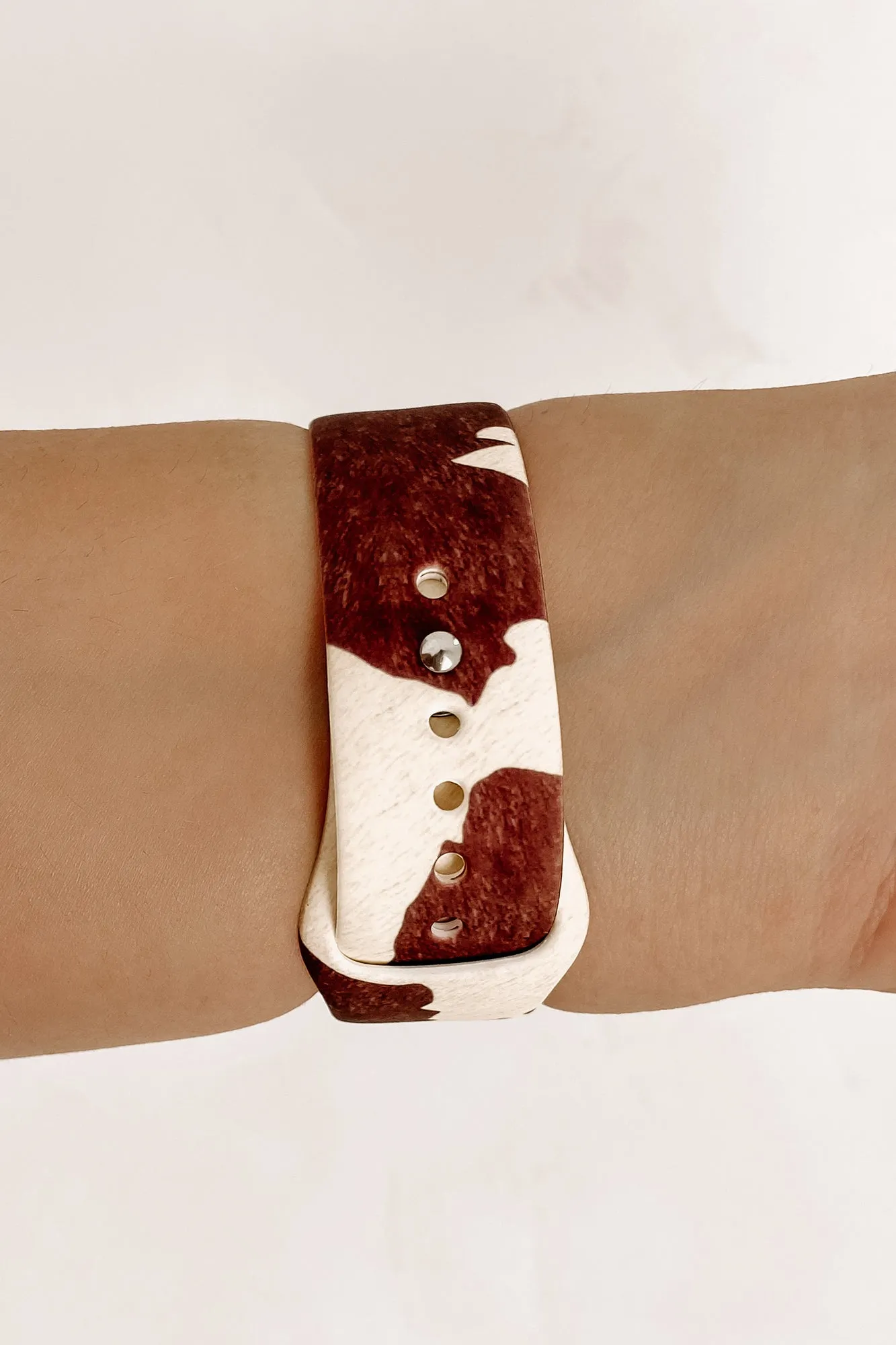 Cow Print Silicone Apple Watch Band (Dark Brown Cow)