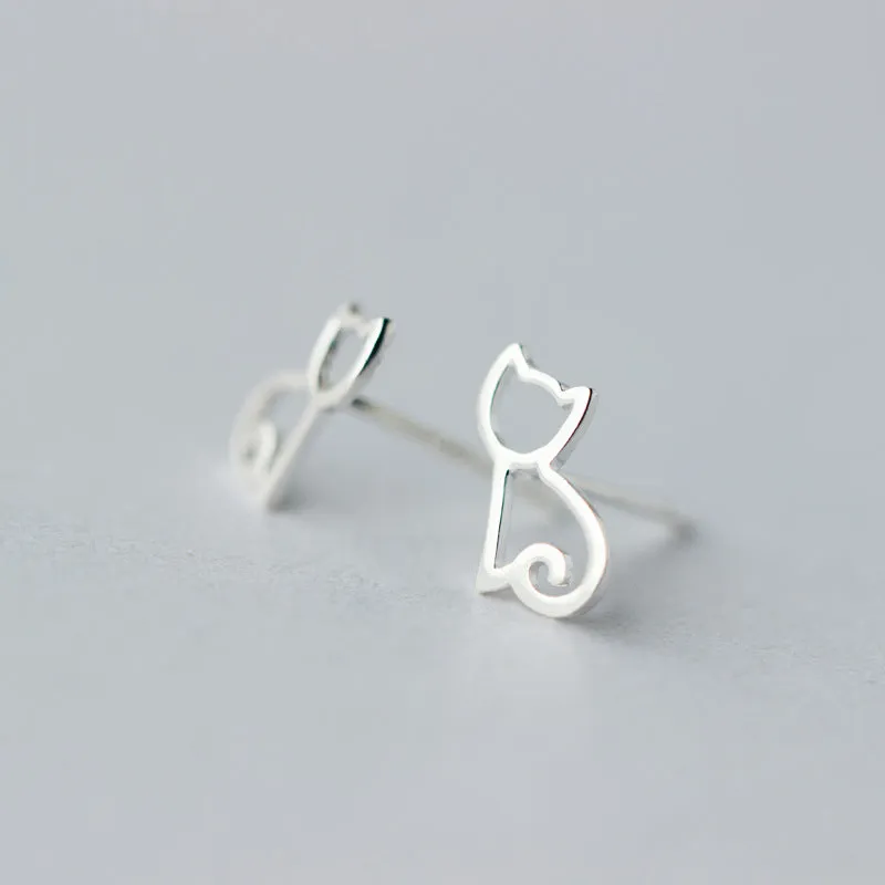 Cute Sitting Kitty Stud Earrings - SS057
