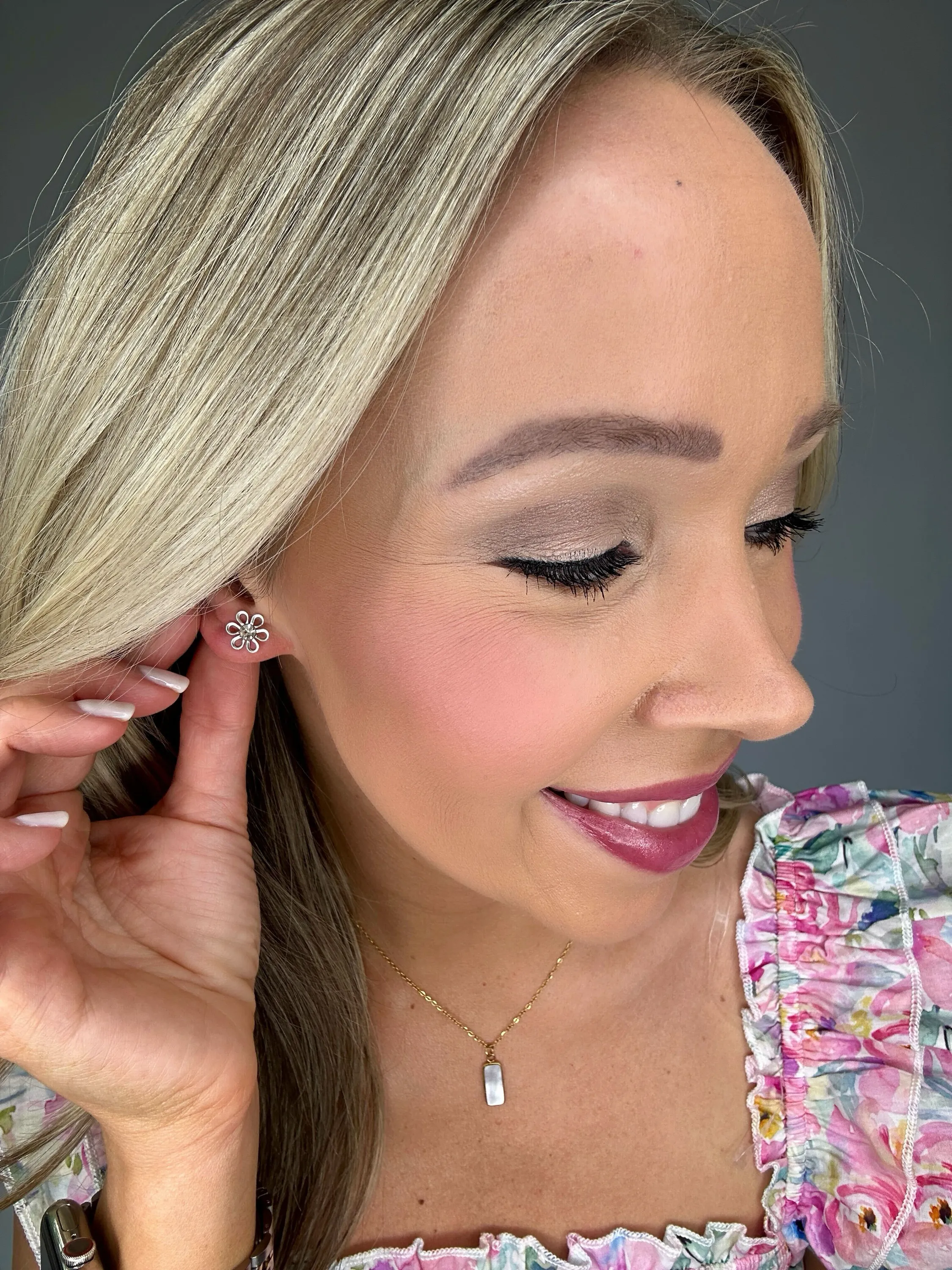 Daisy Stud Earrings - Silver