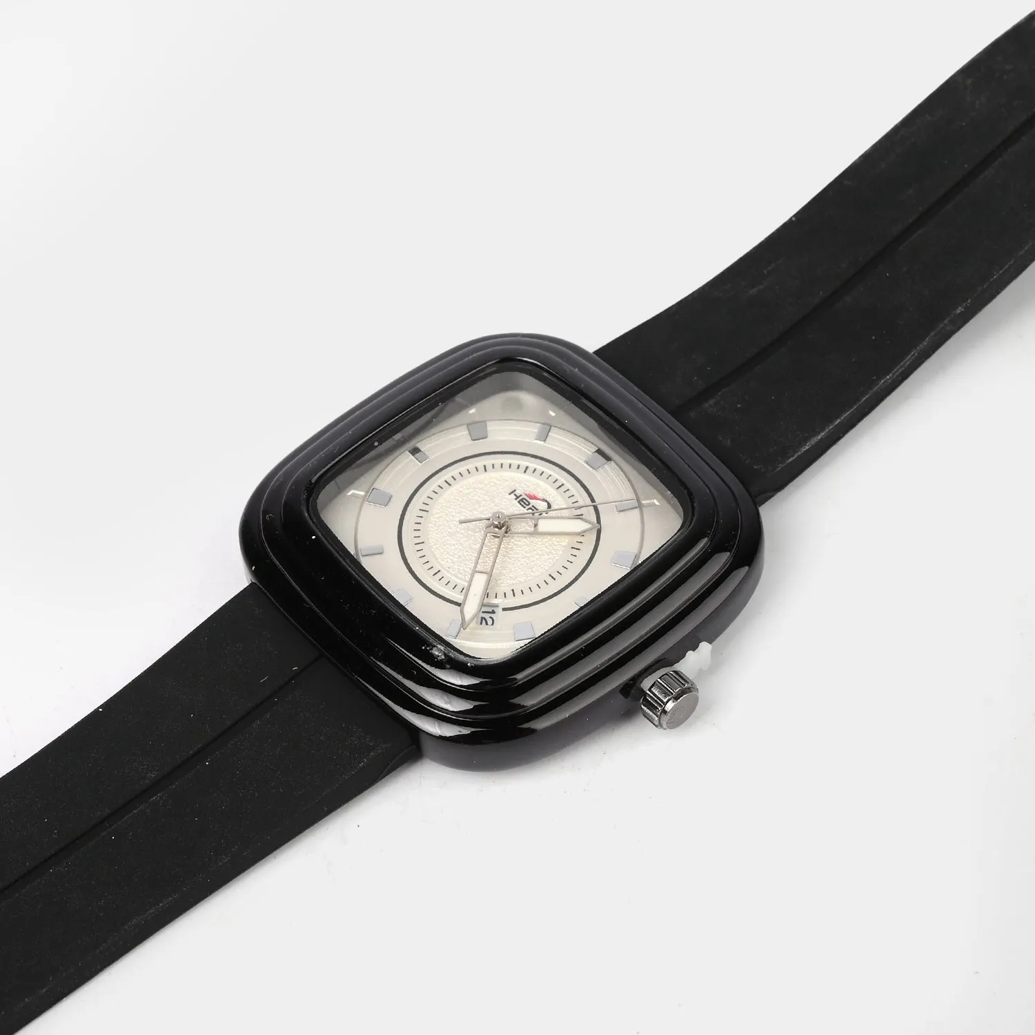 Elegant Wrist Watch For Everyday Style