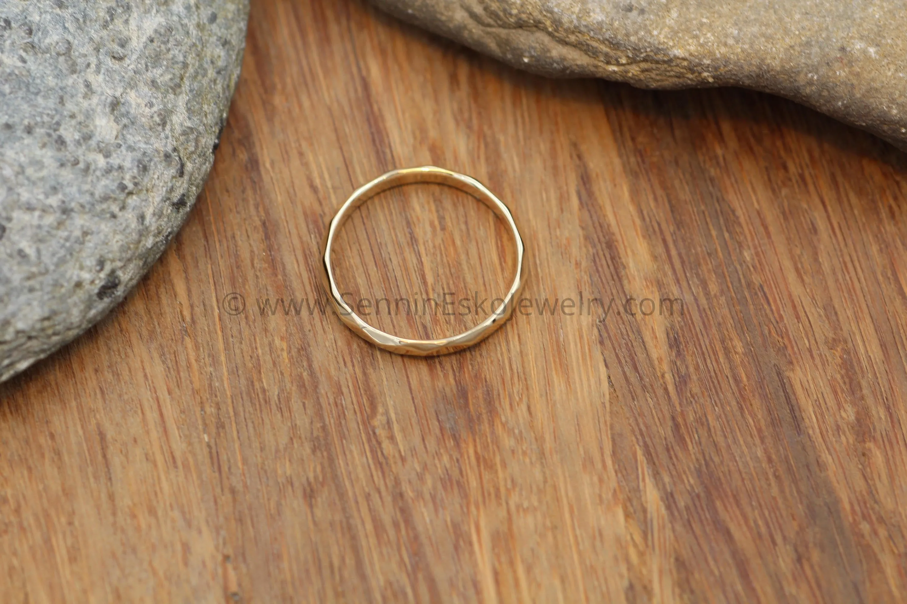 Faceted 14kt Yellow Gold 2.5mm Band