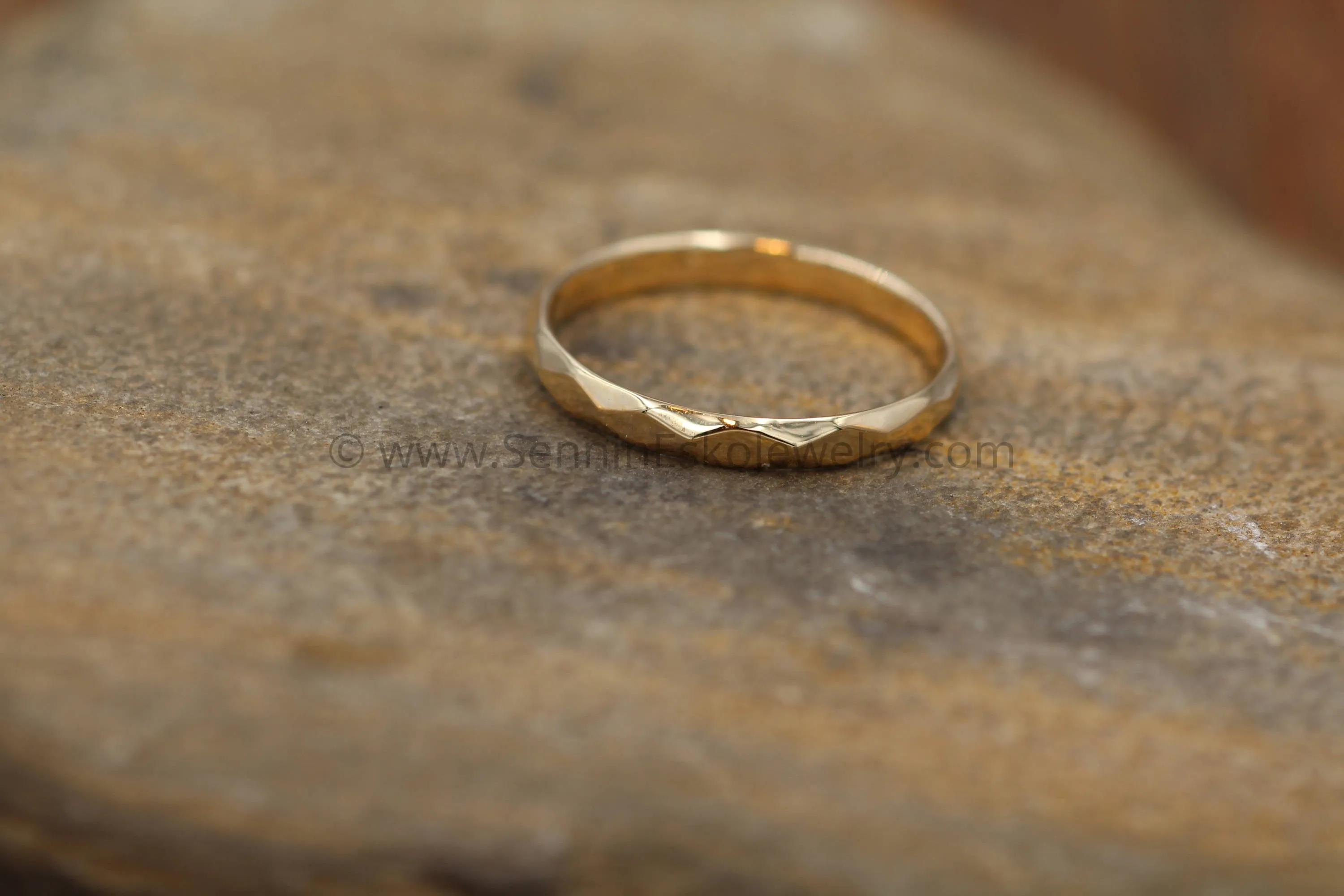 Faceted 14kt Yellow Gold 2.5mm Band