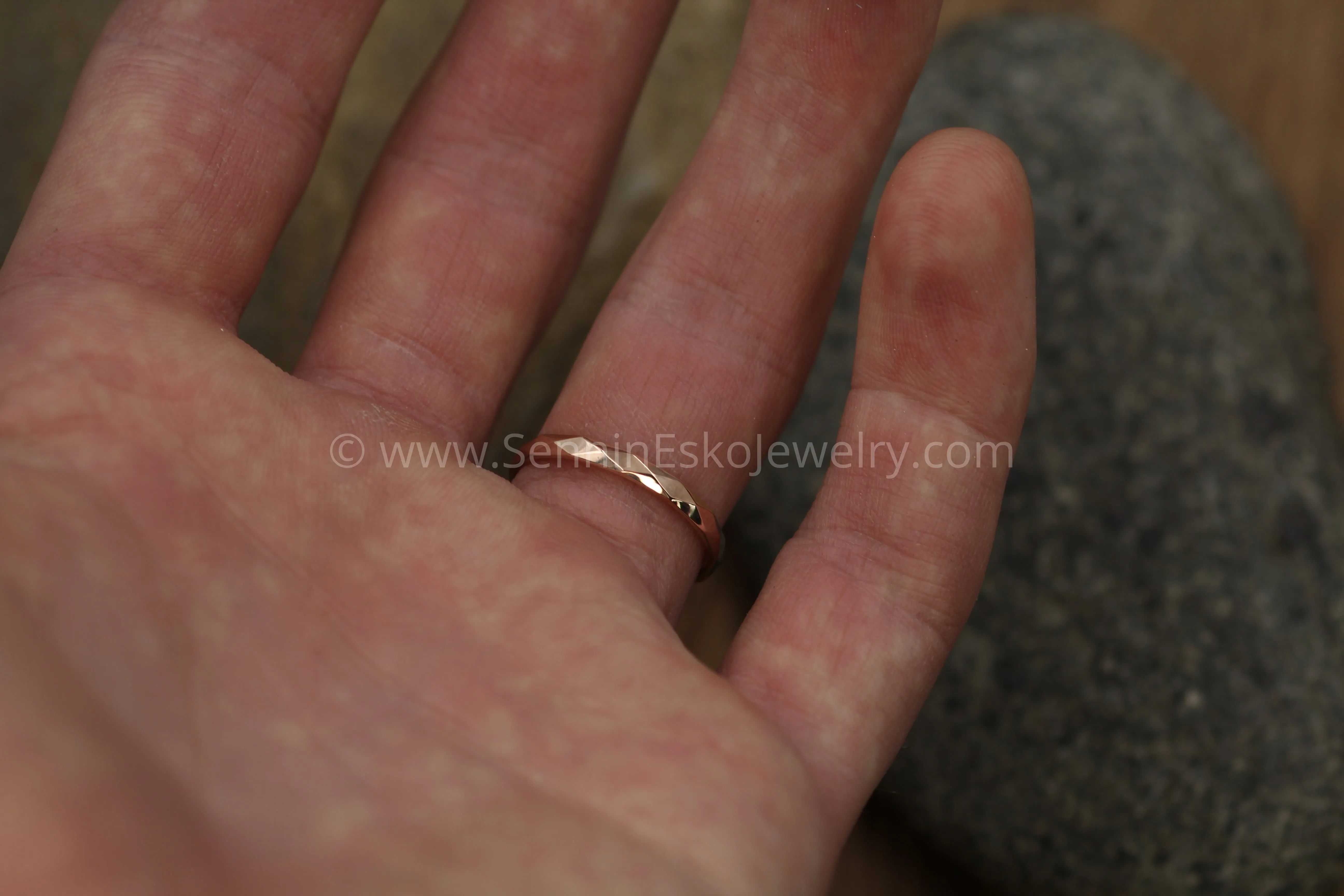 Faceted 14kt Yellow Gold 2.5mm Band