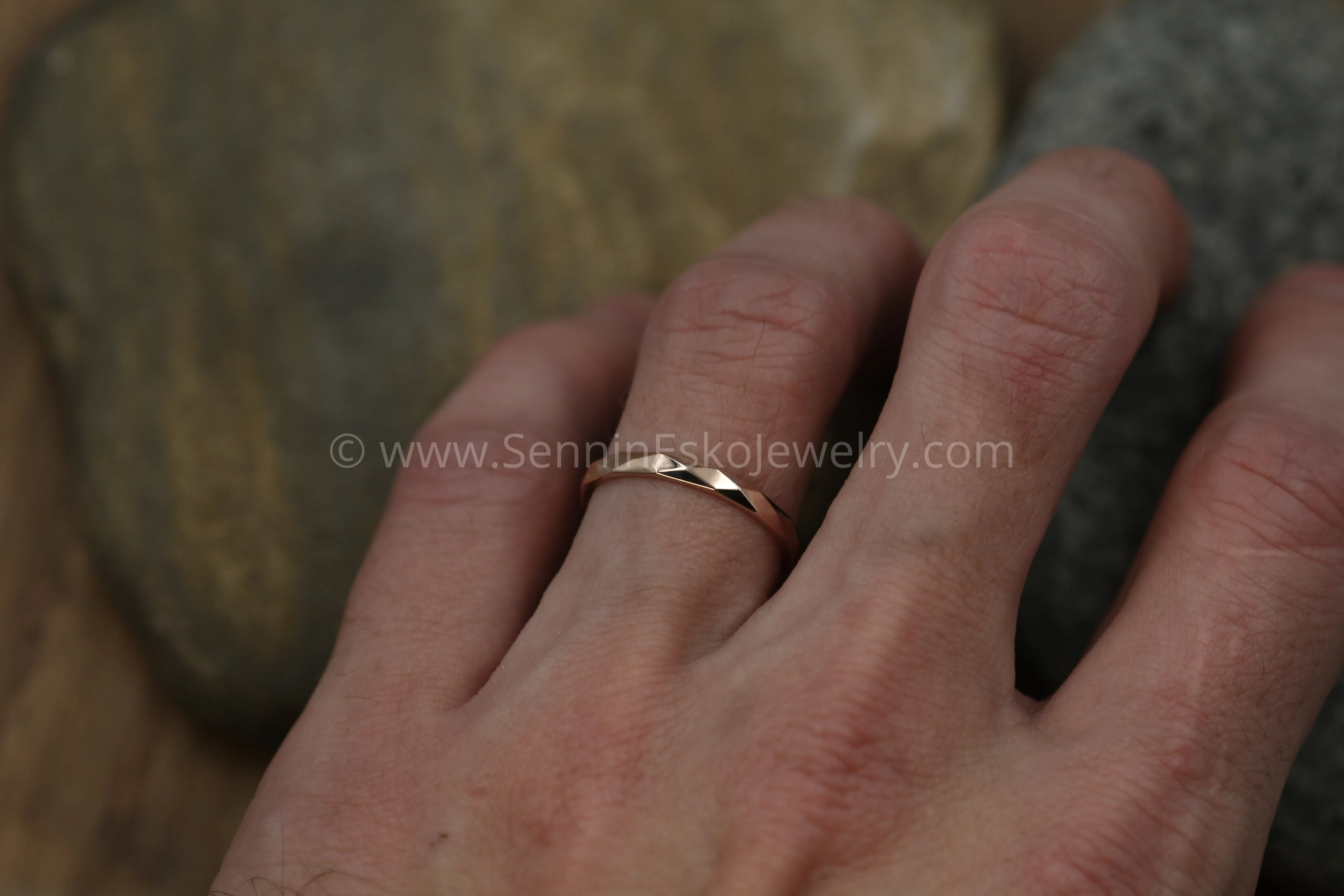 Faceted 14kt Yellow Gold 2.5mm Band