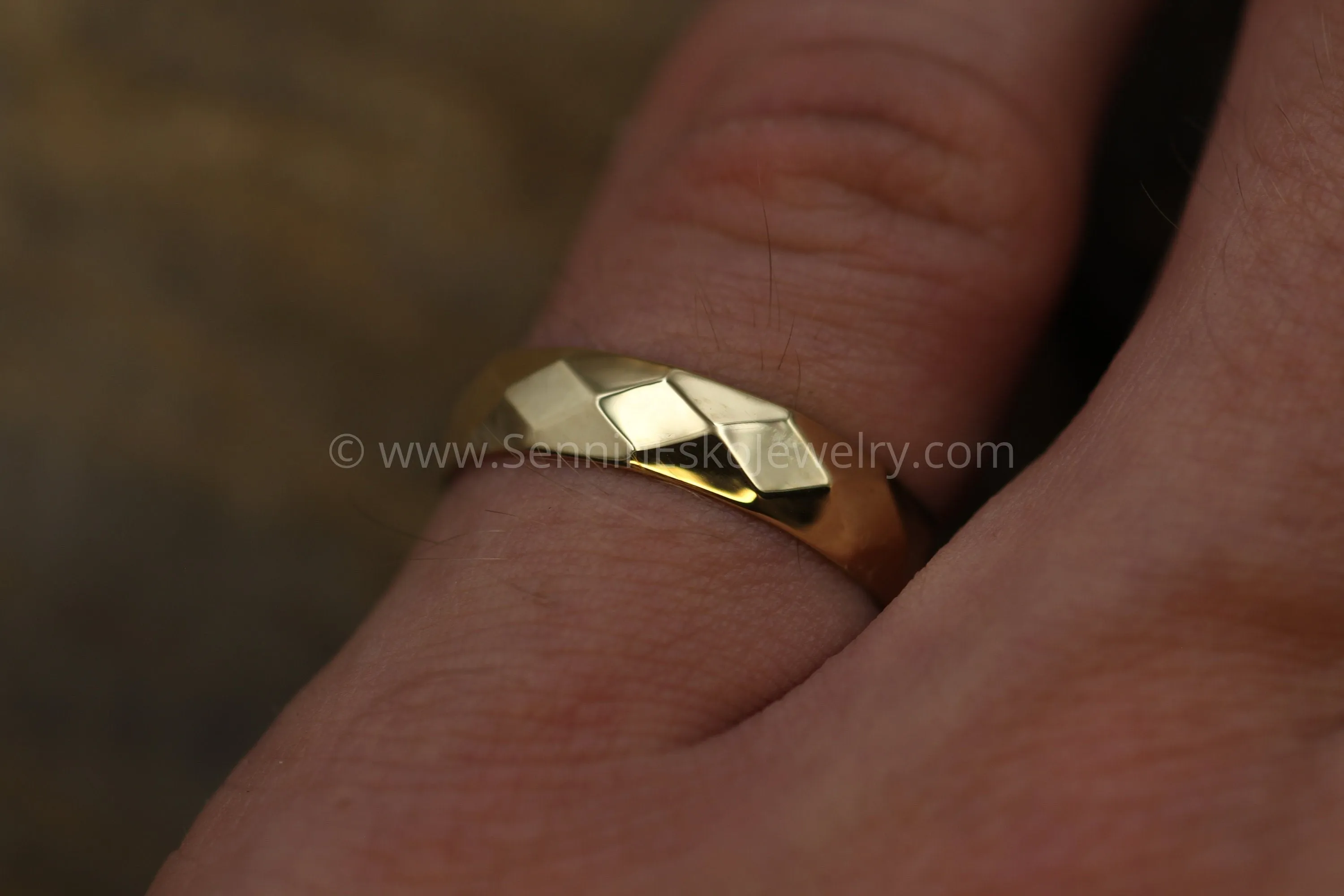 Faceted 14kt Yellow Gold 5x1.4mm Band