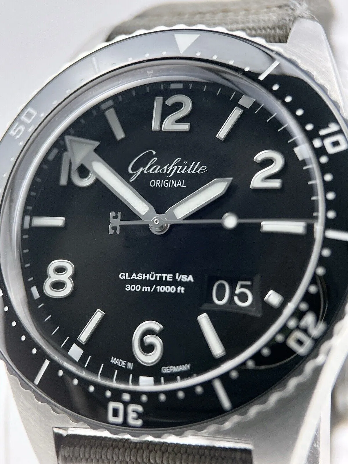 Glashutte SeaQ Panoramadatum Ref-1-36-13-01-80-08 Auto 43mm Black Dial