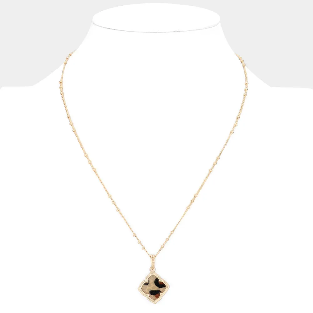 Lee Necklaces