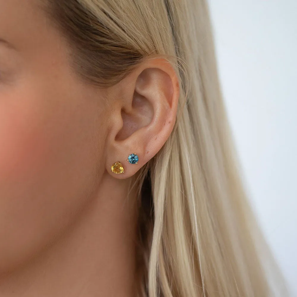 Martini Stud Earrings - Blue & White Sapphire