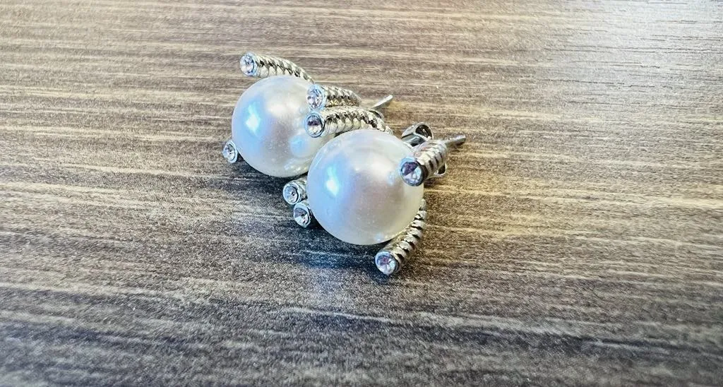 New Faux Pearl Stud Earrings, silver tone