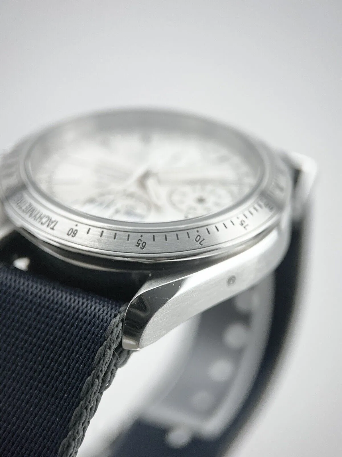 Omega Speedmaster Day Date Ref-3221.30.00 40mm Steel Watch Box And Papers 2010