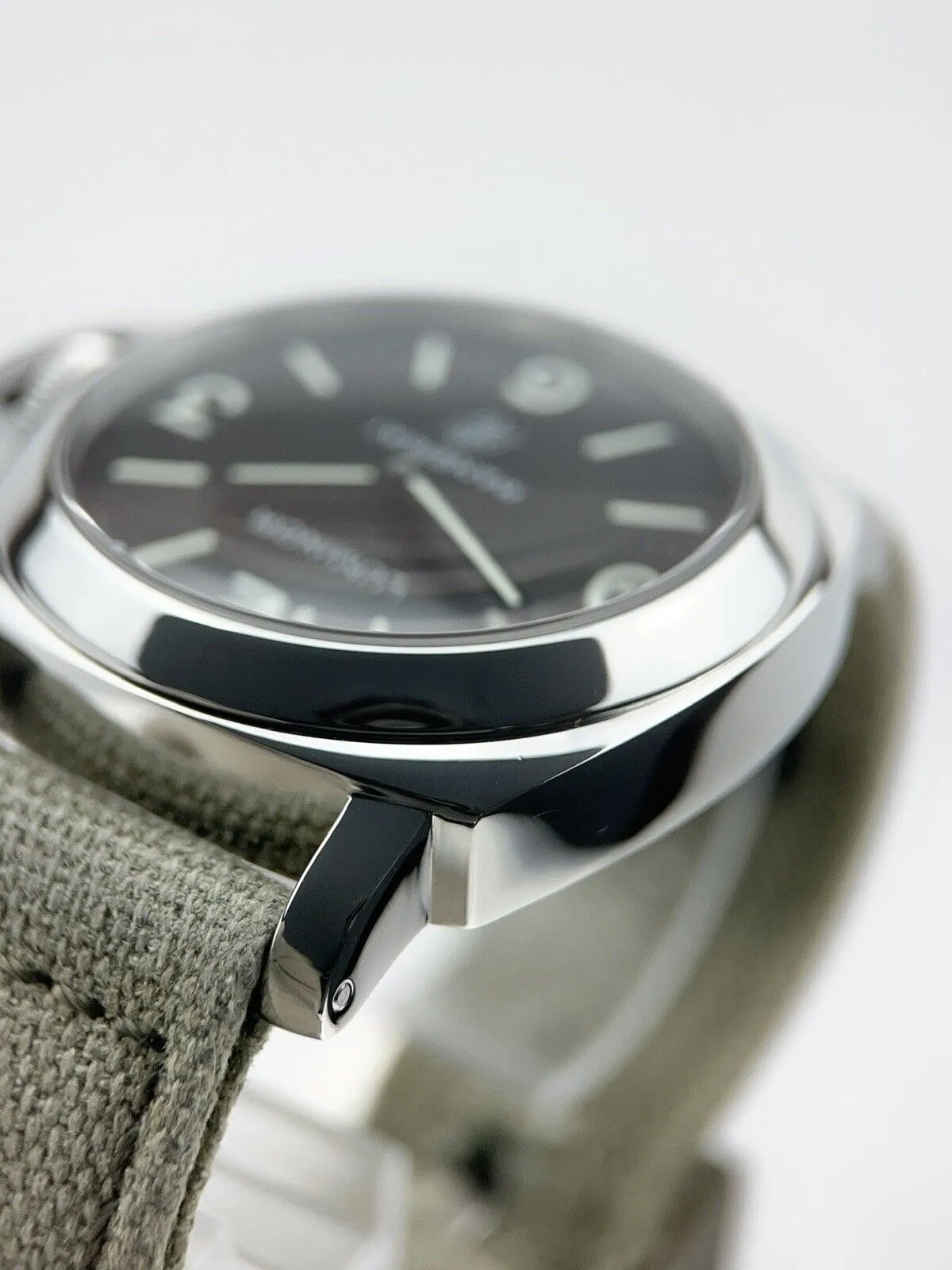 Panerai Luminor Base Logo Manual Wind 44mm Steel Mens Strap Watch PAM00000