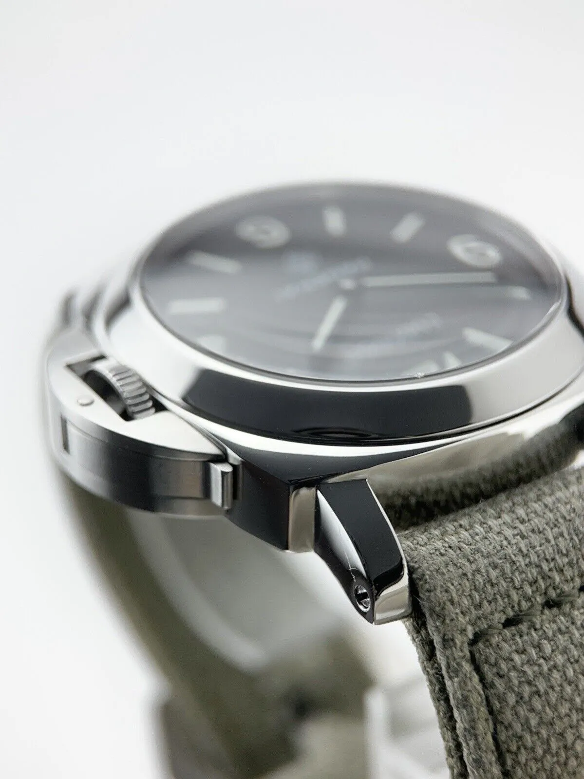 Panerai Luminor Base Logo Manual Wind 44mm Steel Mens Strap Watch PAM00000
