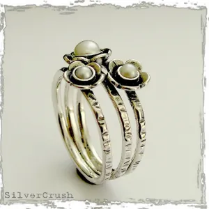 Pearls Silver Engagement Ring - Guess.