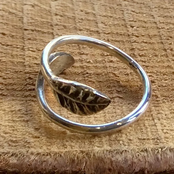 Sterling Silver Leaf Ring - Joyful Mind.