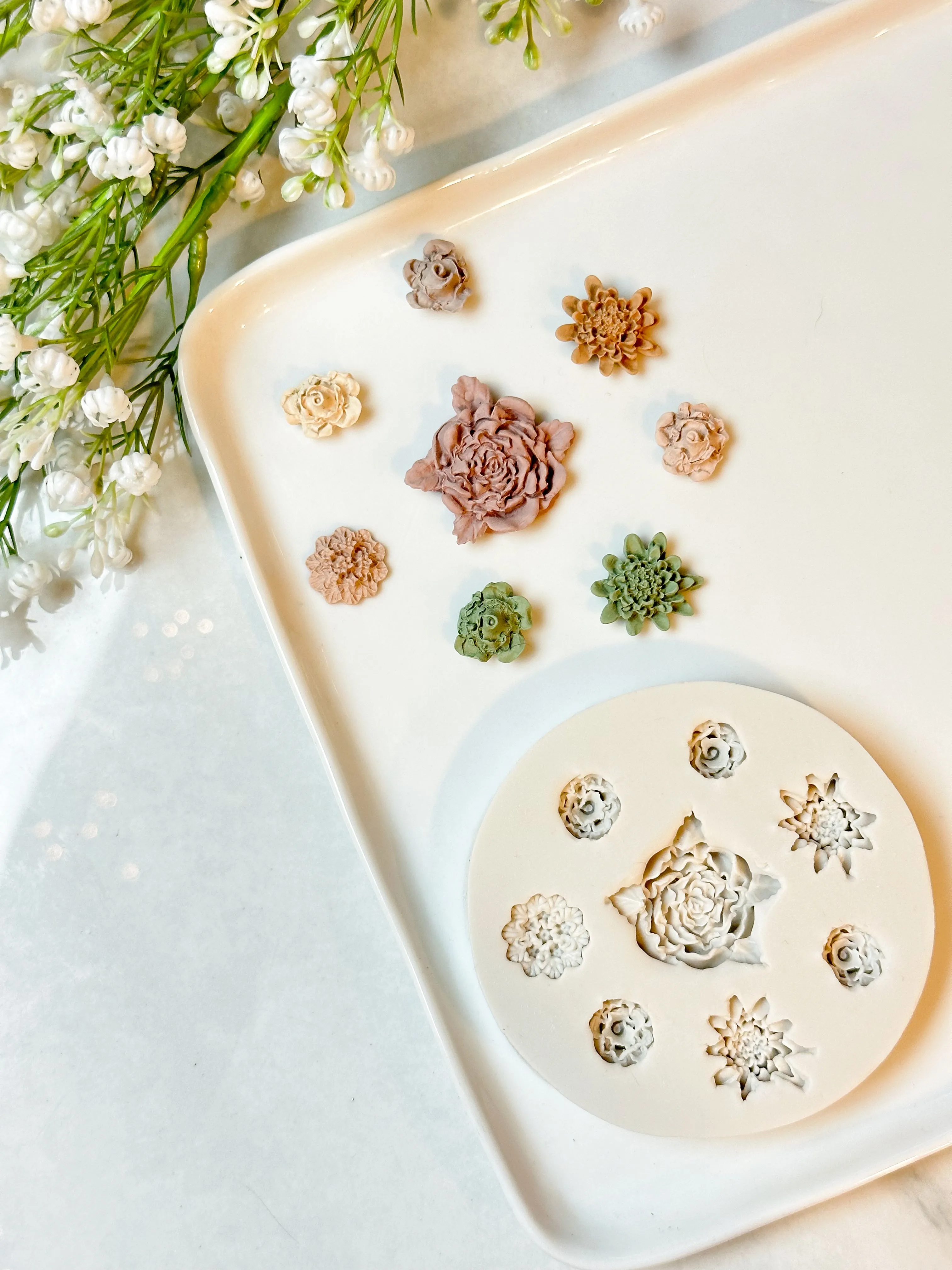 Stud Floral Mold #10