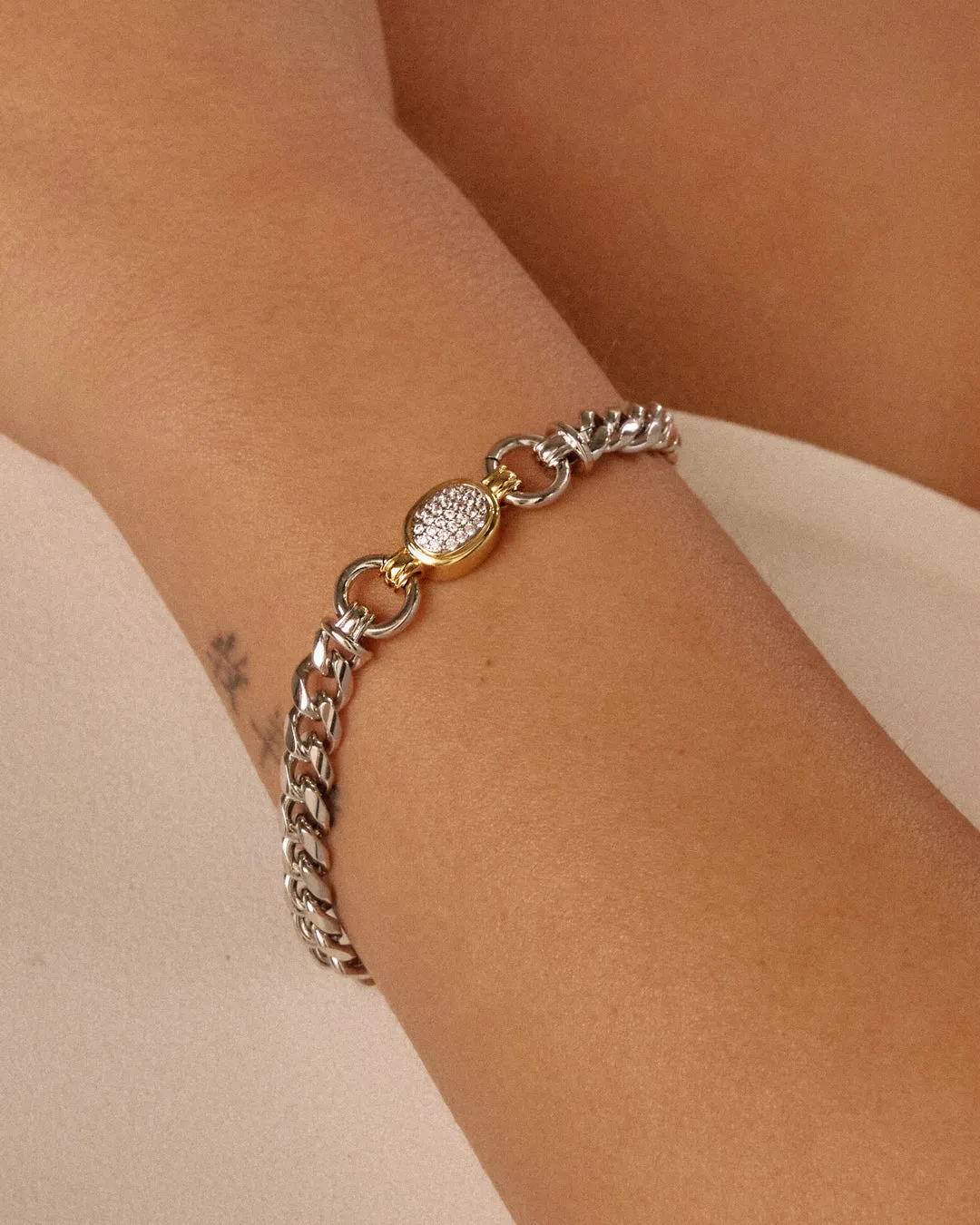 The Pave Oval Link Bracelet