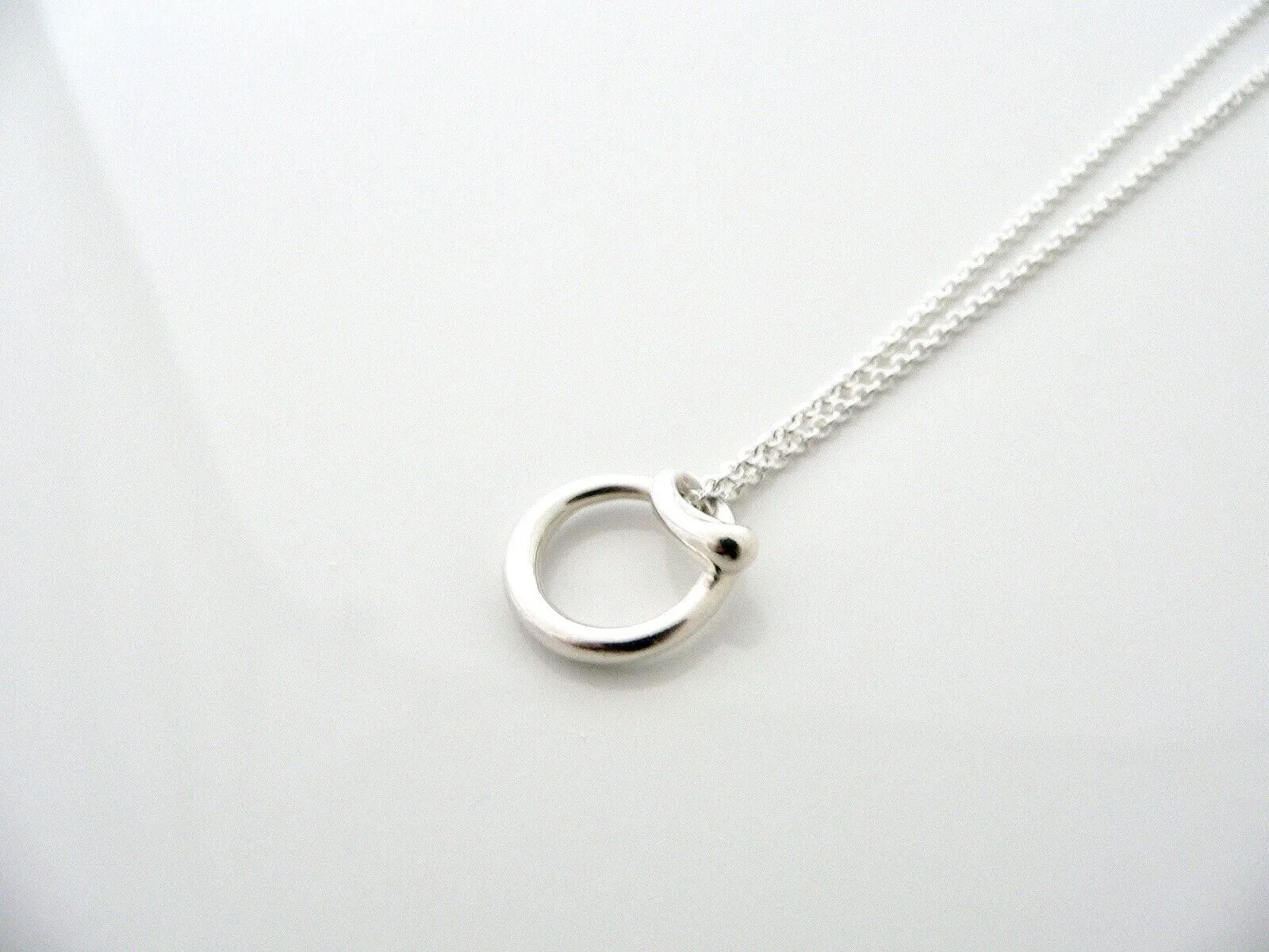 Tiffany & Co Silver Peretti Alphabet O Necklace Pendant 18 In Chain Medium Size