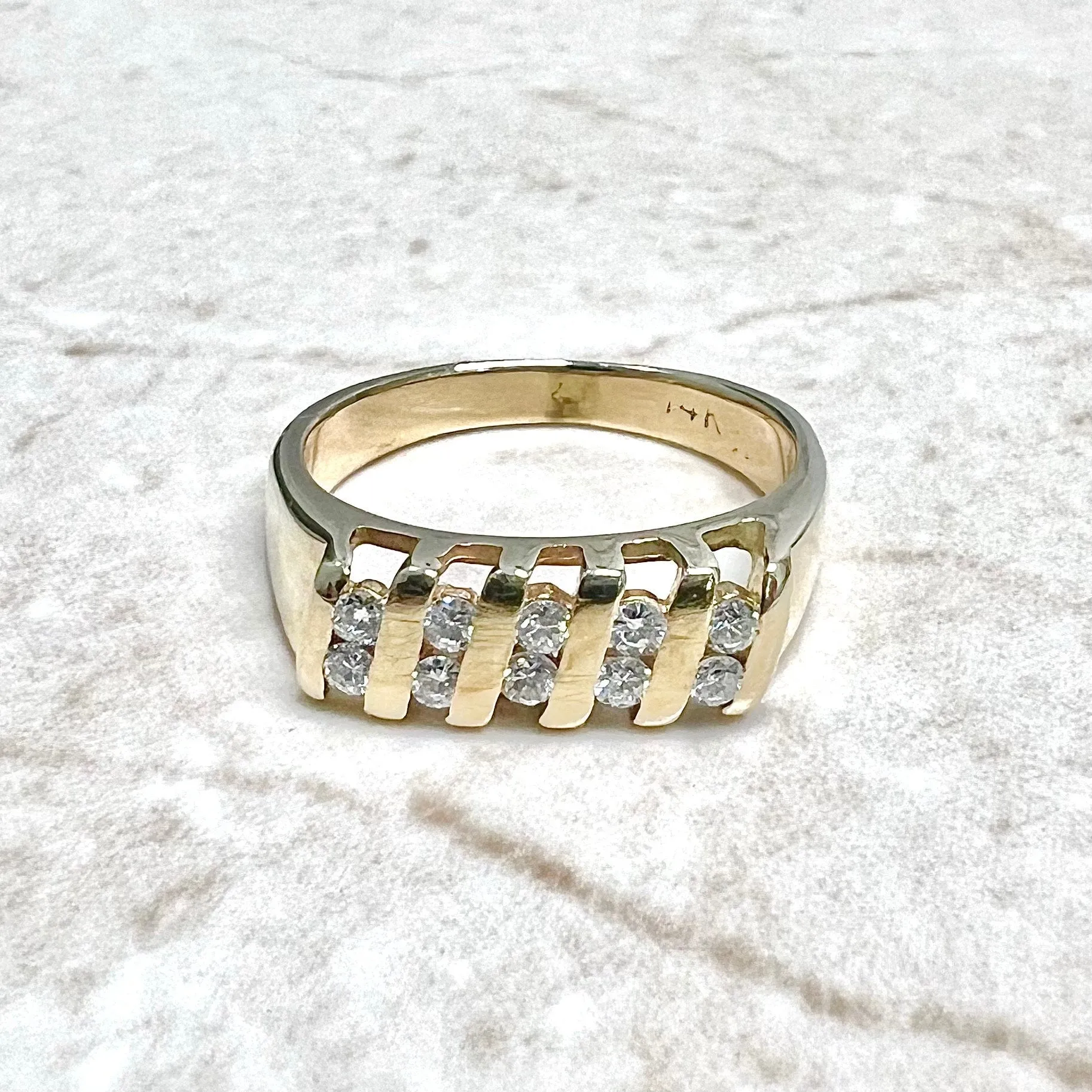 Vintage 14 Karat Yellow Gold Double Row 0.20 Carat Diamond Band Ring